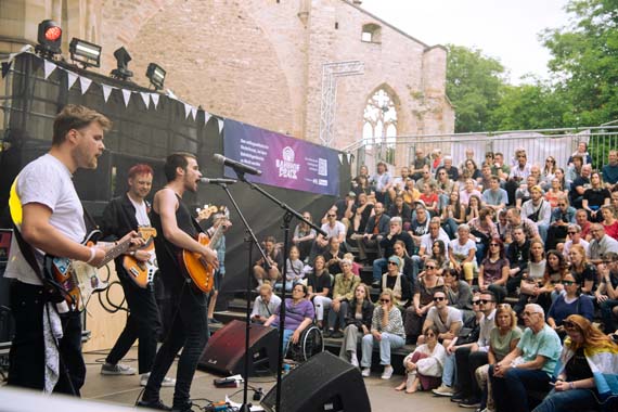 LivePerformance Sellout Alley