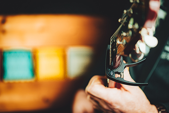 Proberaumimpression mit Gitarre